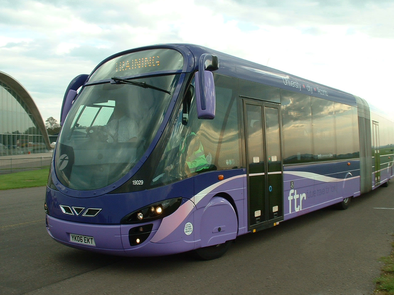 Having checked out the performance area, 19029 passes the American Air