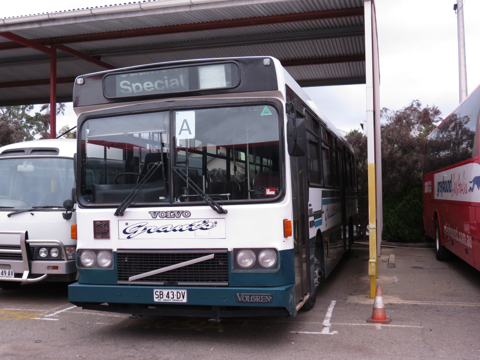 Grant's Coach Lines BUS IMAGE GALLERY