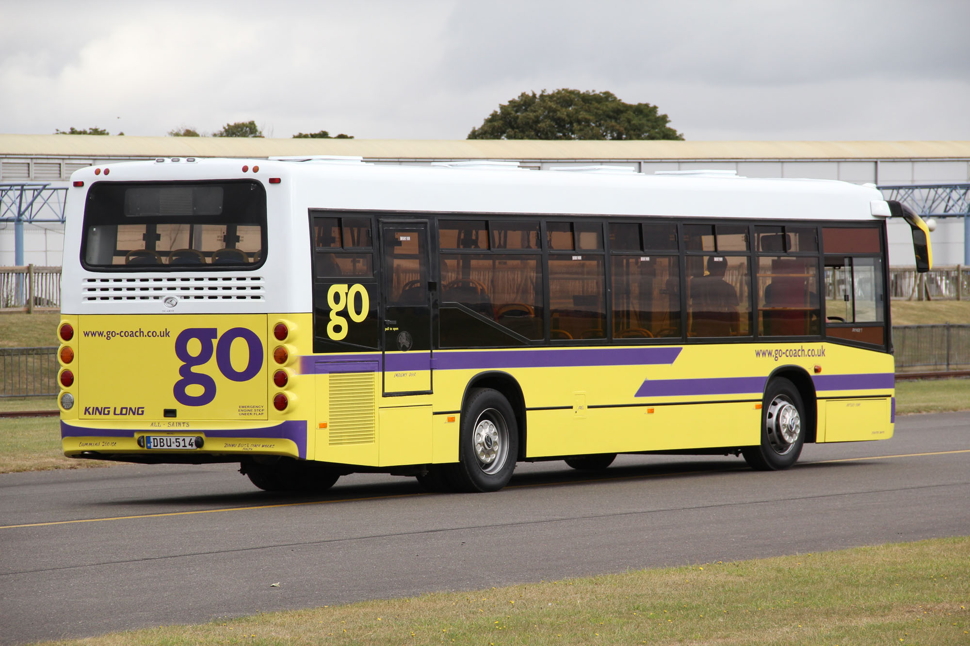 Gocoach SHOWBUS BUS IMAGE GALLERY South of England