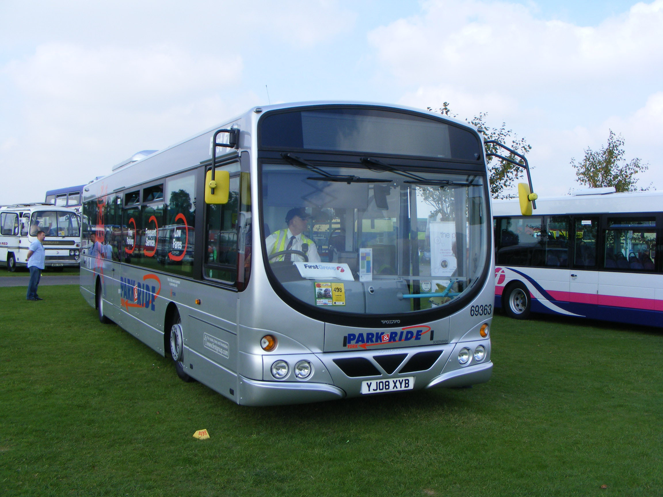 First York SHOWBUS bus image Gallery