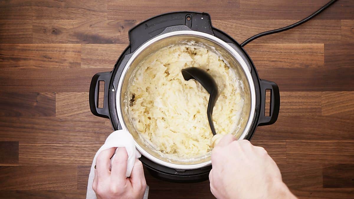 Instant Pot Mashed Potatoes Recipe 20Minutes Fluffy and Creamy!