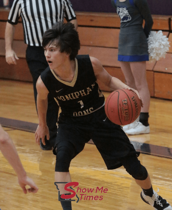 Jack Below Records his 1,000th Career Point in High School Basketball