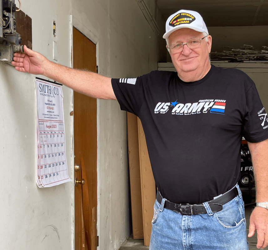 Clinton Opens 76th Puxico V.F.W. with Blowing of the Horn!