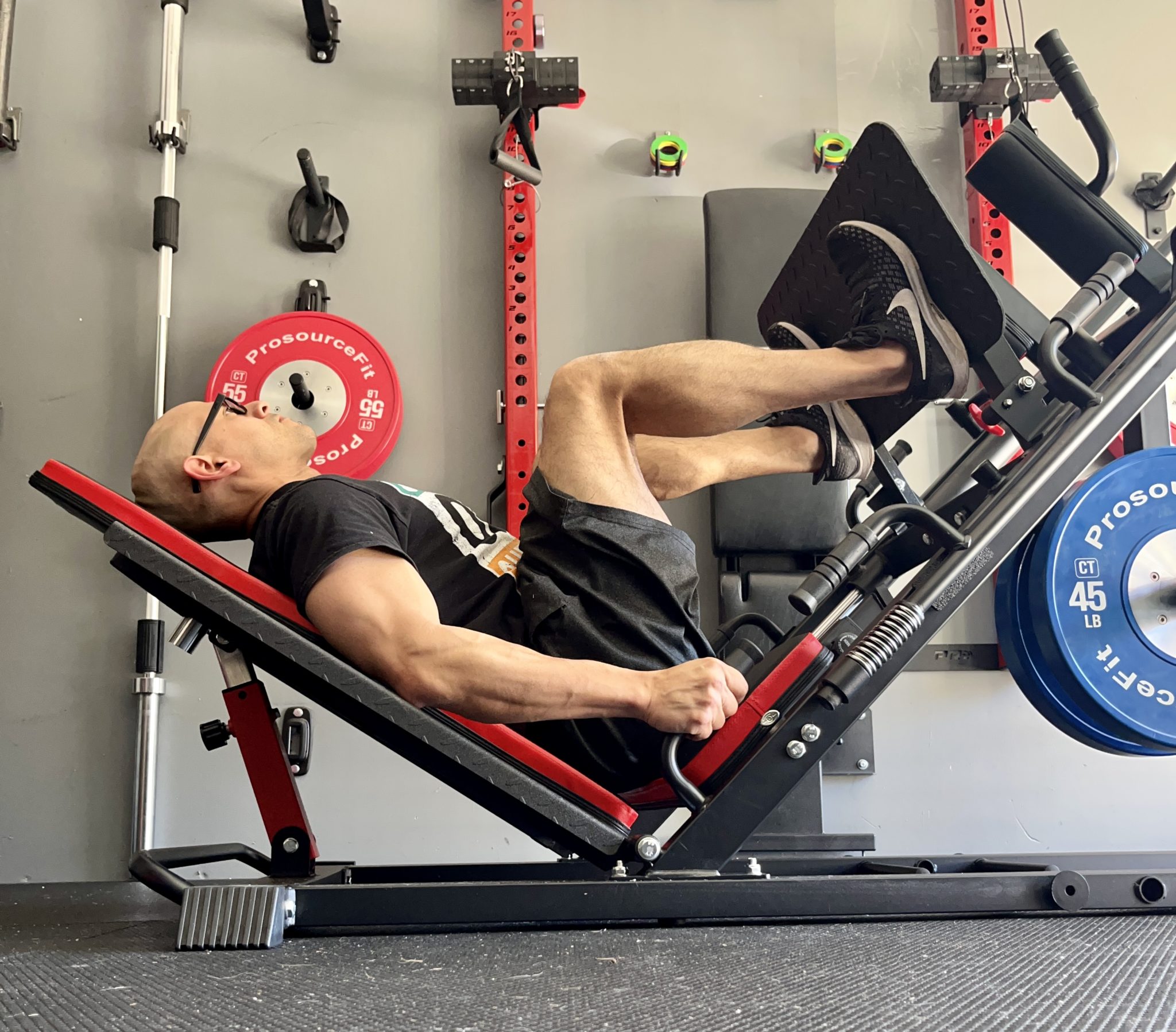 GMWD Vertical Leg Press Machine Review Garage Gym Ideas
