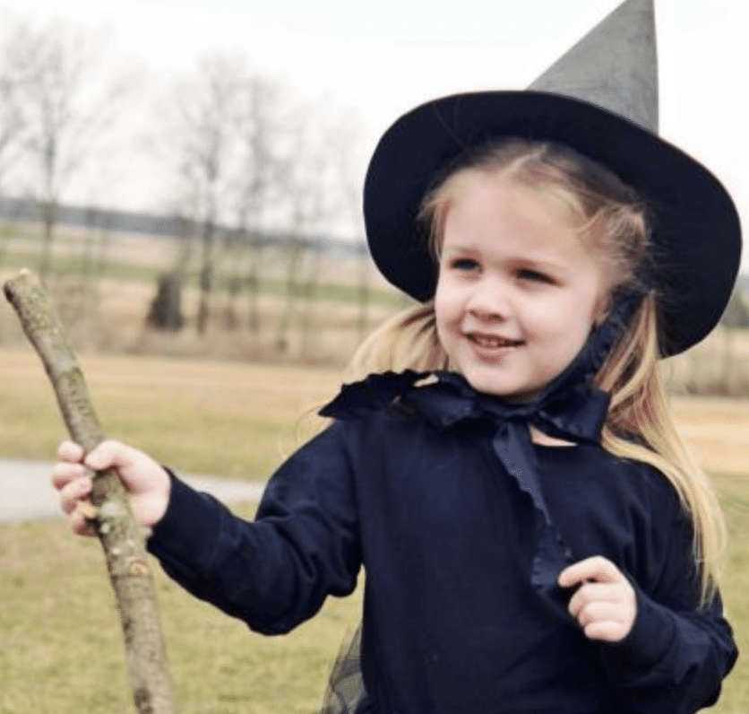 8 Eco Friendly Halloween Costumes That Are Scary & Sustainable 2023