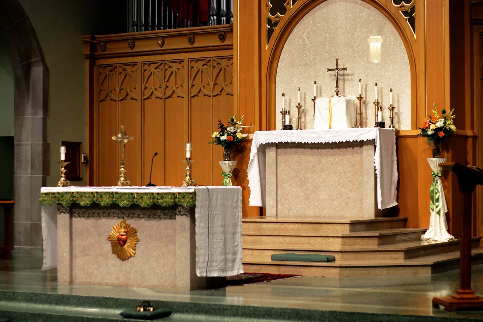 Church Tour Church of the Sacred Heart