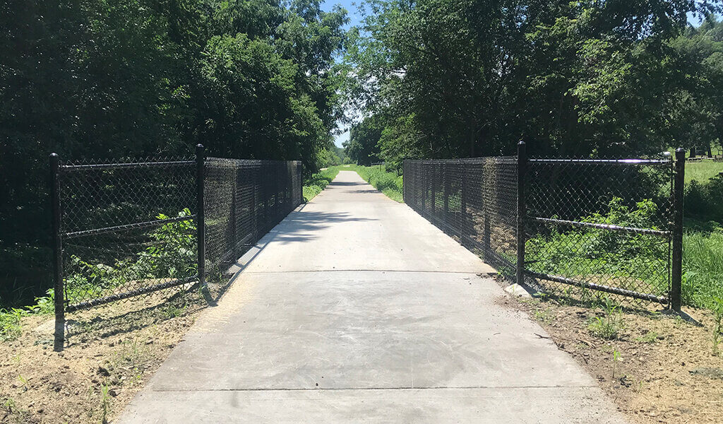 River’s Edge Trail Connects Iowa’s Heartland ShuckBritson