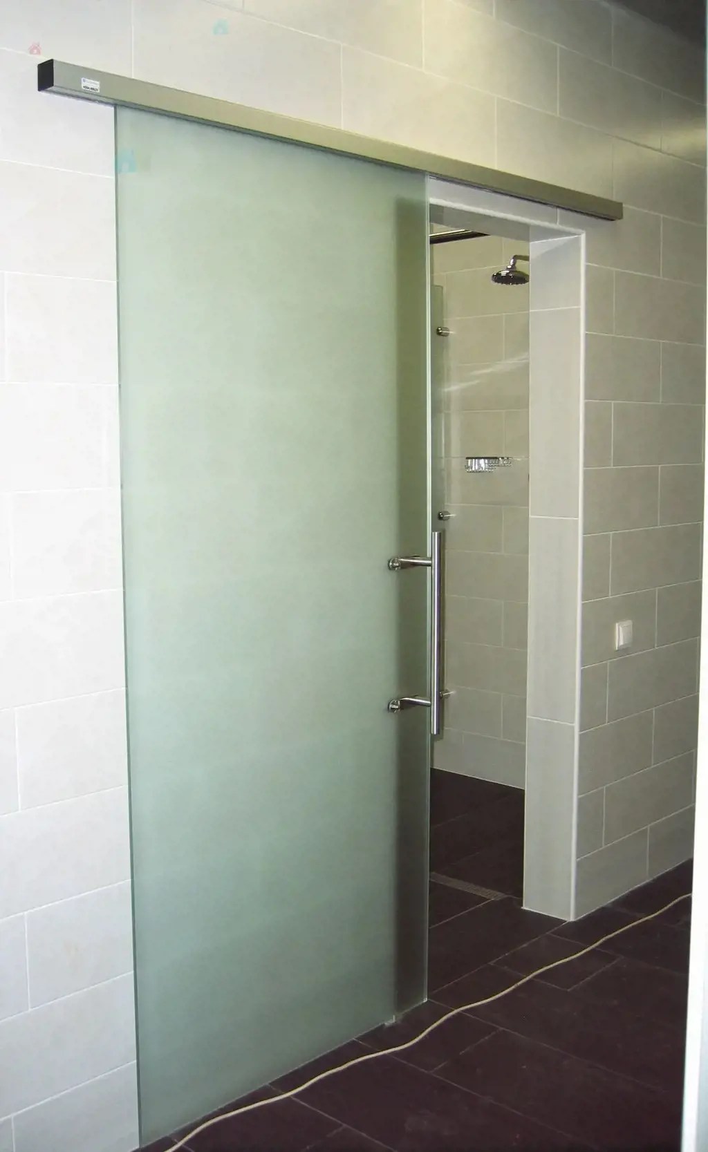 A StepByStep Guide On Installing A Sliding Bathroom Door ShunShelter
