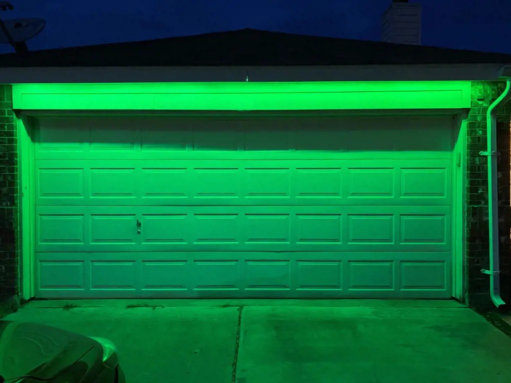 Light Up Your Entryway With The Perfect Garage Door Lighting Setup