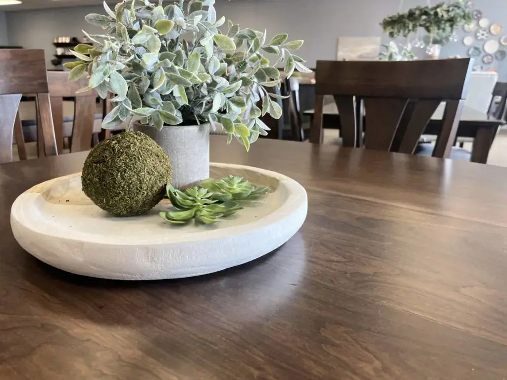 A Guide To Covering Scratches On Amish Dining Room Tables ShunShelter