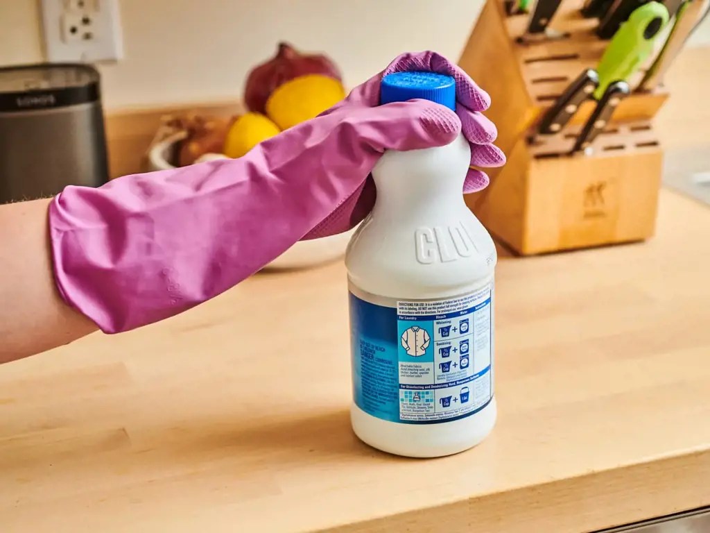 The Ultimate Guide On Using Bleach To Clean Your Bathroom Floor