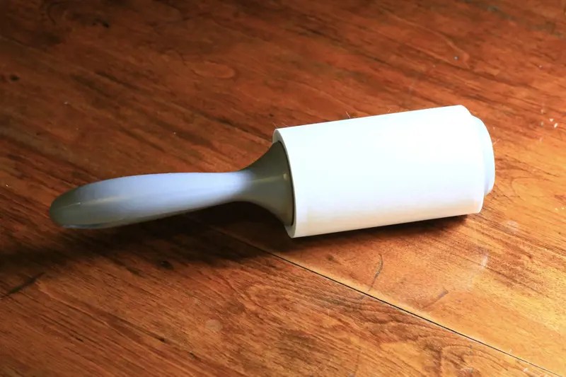 Effective Tips For Keeping Fuzz Off Black Pants ShunVogue