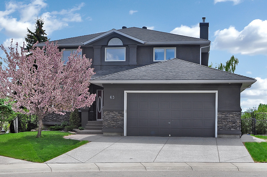 63 Mckenzie Lake View Shutter Maxx