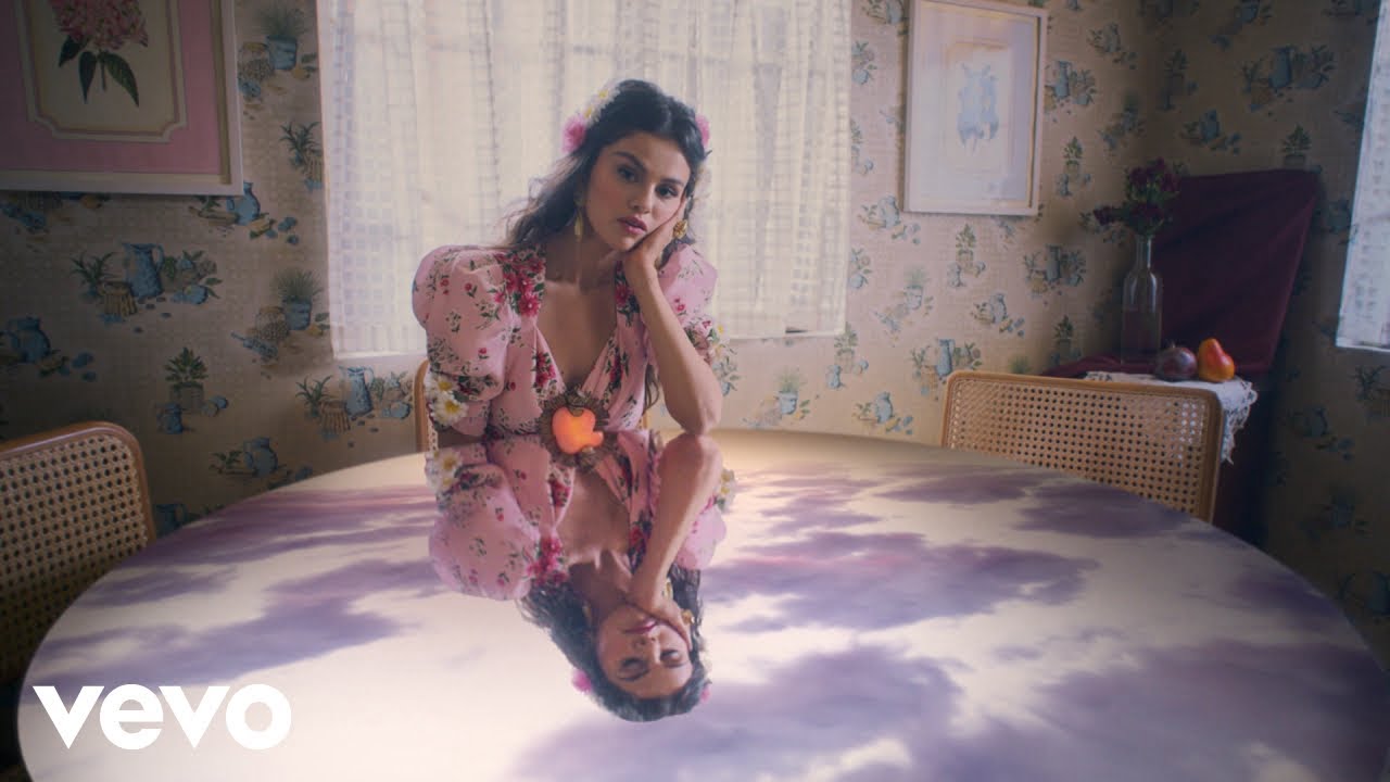 Watch Selena Gomez Marvelous Spanish Language New Music Video Song, "De Una Vez"