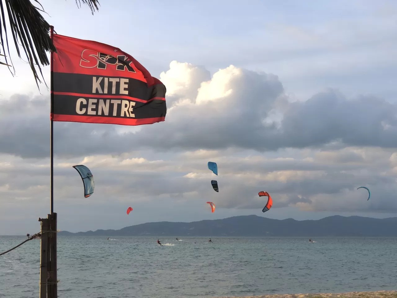 The best kitesurfing experience during your time on Koh Phangan.
