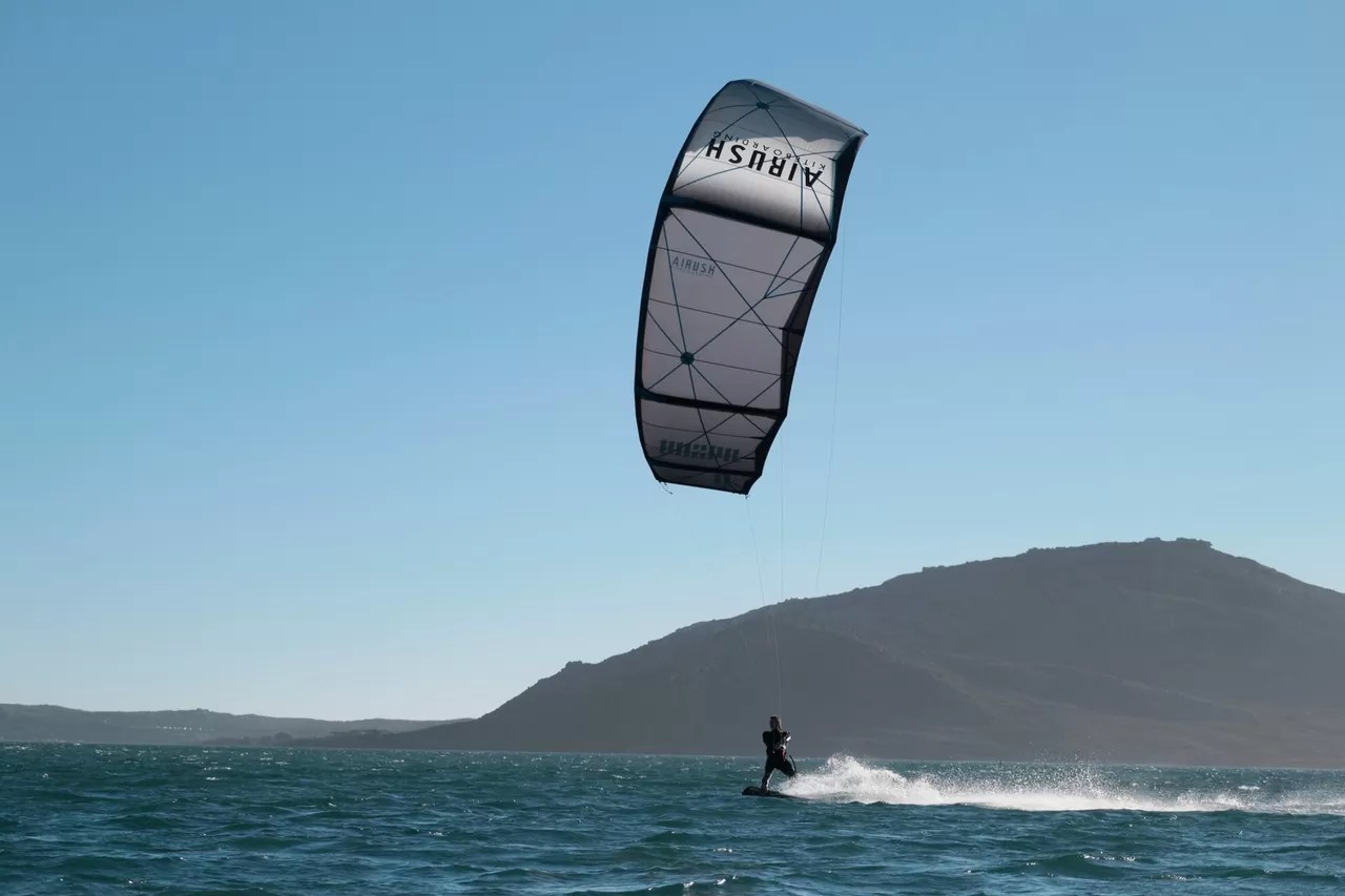 The best kitesurfing experience during your time on Koh Phangan.