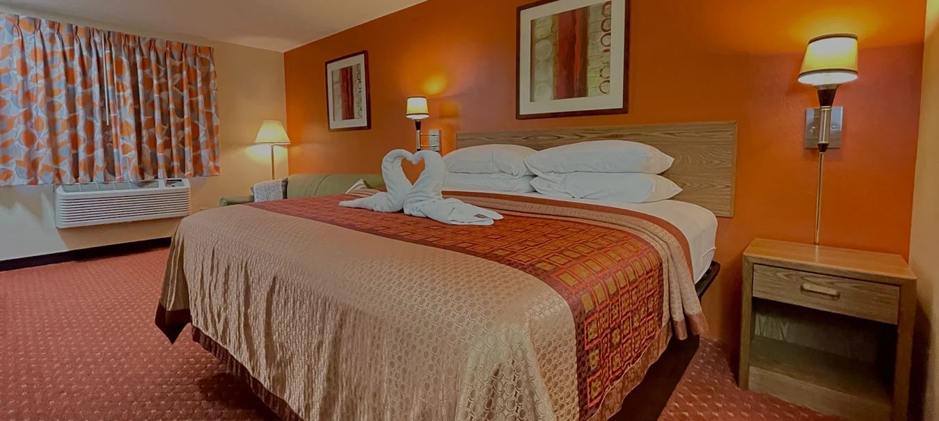 Book Best and Cheap Hotel/Motel in Iowa, IA Sibley Inn