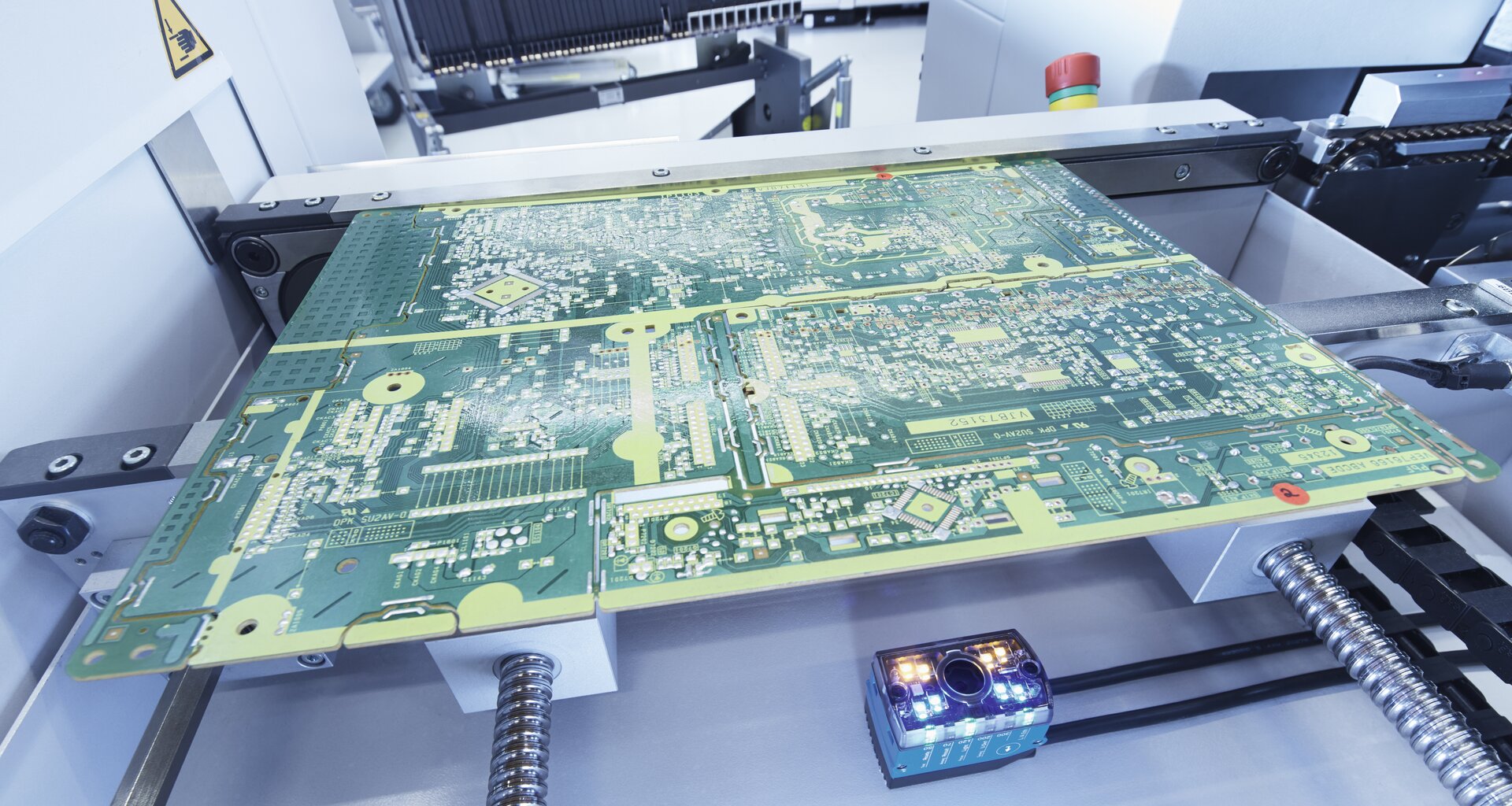 New ImageBased Code Reader of Miniature Codes