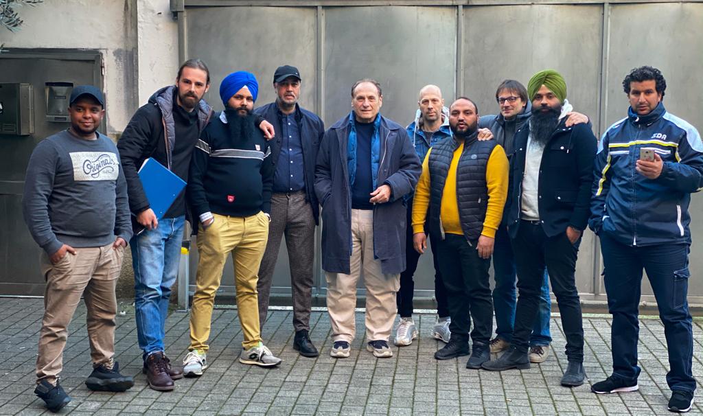 Sda] Lavoratori A Brescia E Bergamo In Stato Di Agitazione: Indietro Non Si Torna, Alla Lotta Uniti E Organizzati! - "Toccano Uno Toccano Tutti" 606_x_1024_jpg