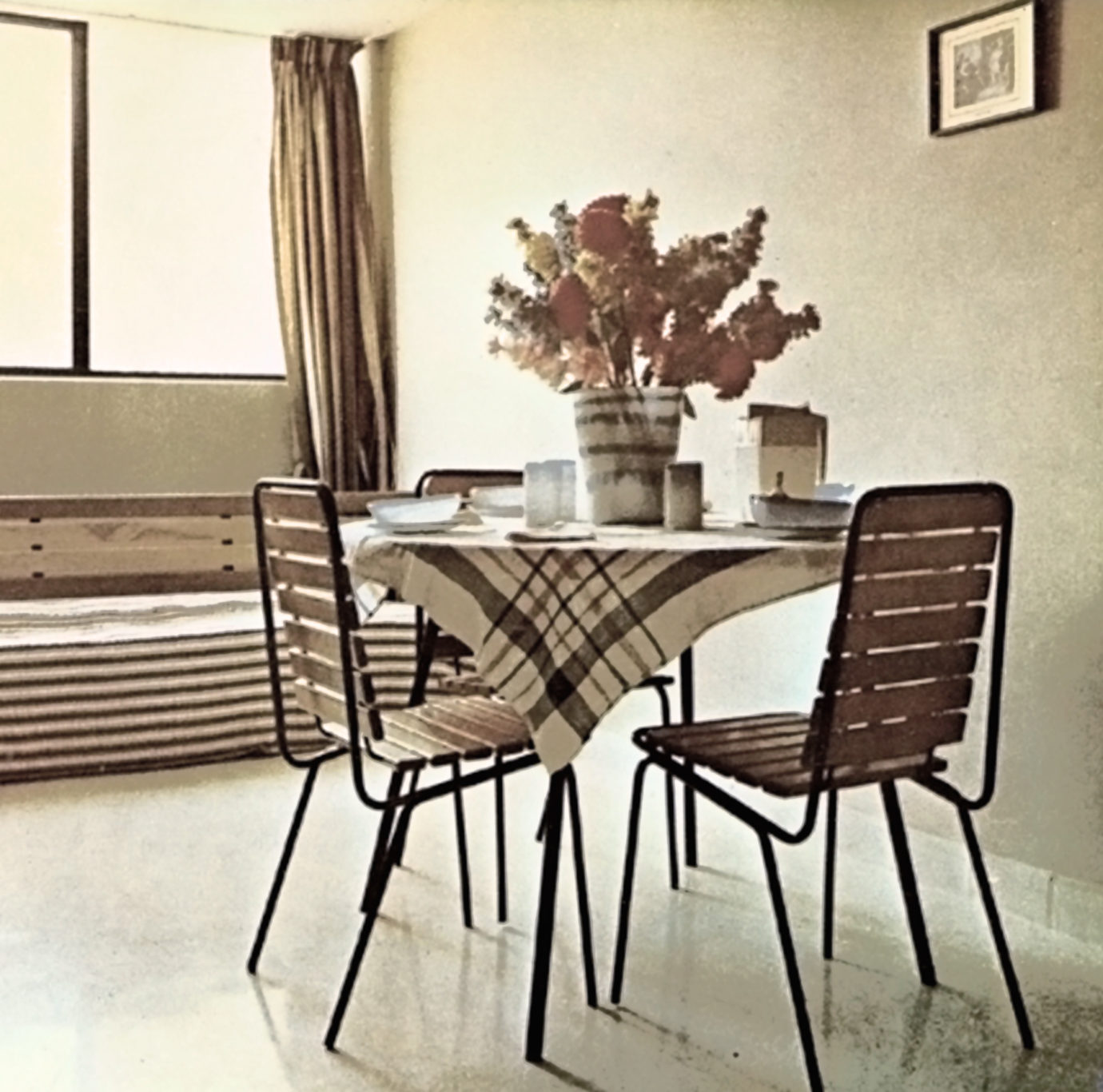 Michael Van Beuren Side Gallery