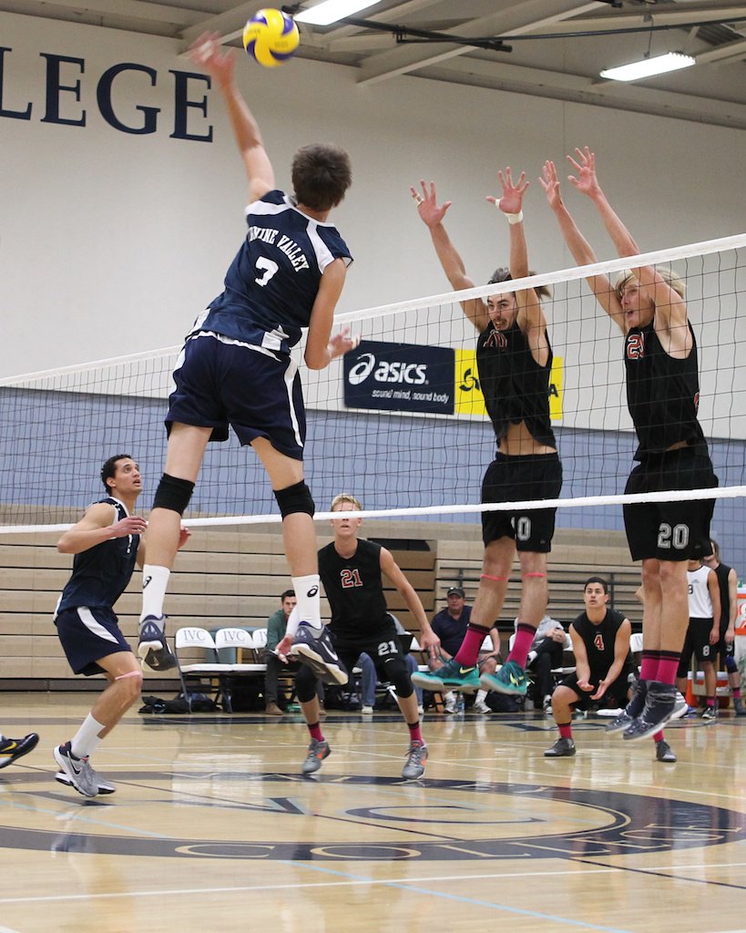 Irvine Valley College Men's Volleyball Digs Pink! Side Out Foundation