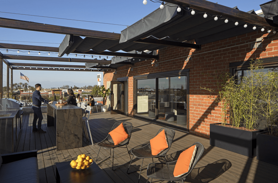 SideStudio Bellflower Exchange