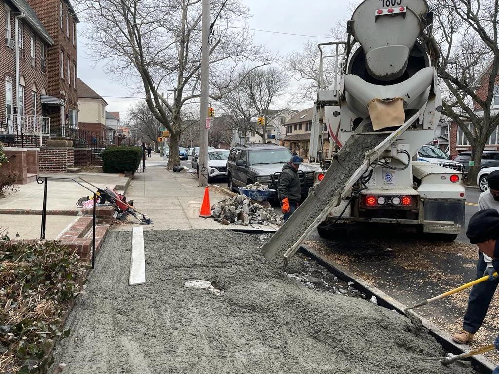 Sidewalk Contractor NYC, Oberoi Sidewalk Contractor, Concrete Repair