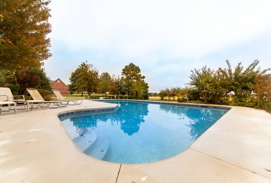 Tulsa Pools 1 5 02 Sierra Pools