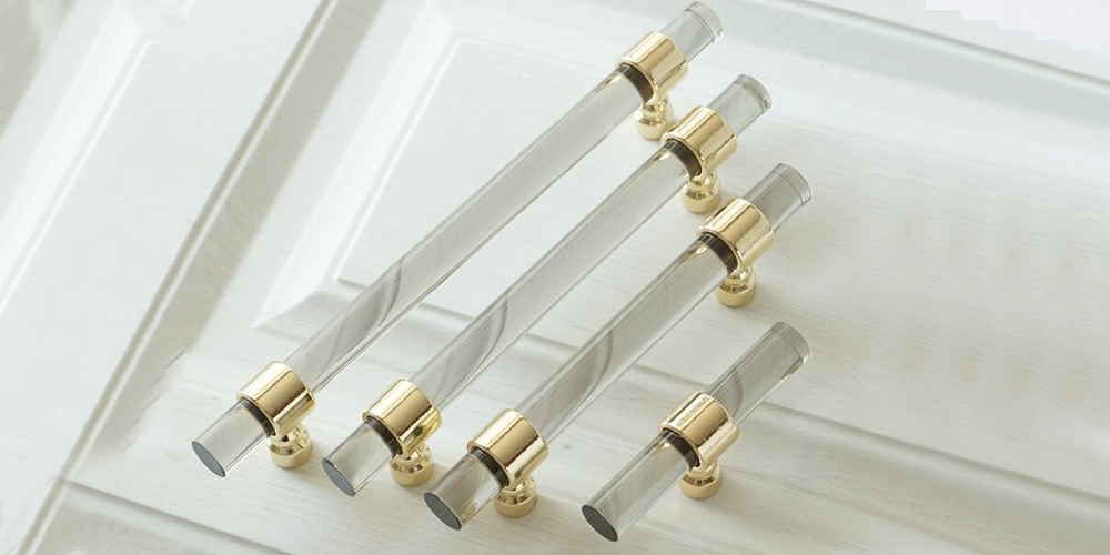 SignatureThings Commence 2021 With The Best Lucite And Glass Hardware