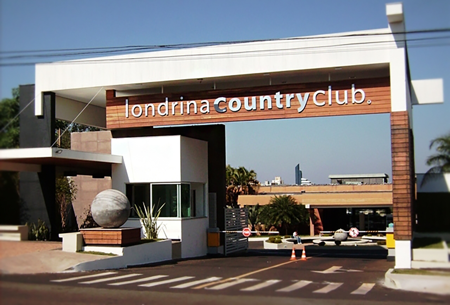 Londrina Country Club Sign Logos