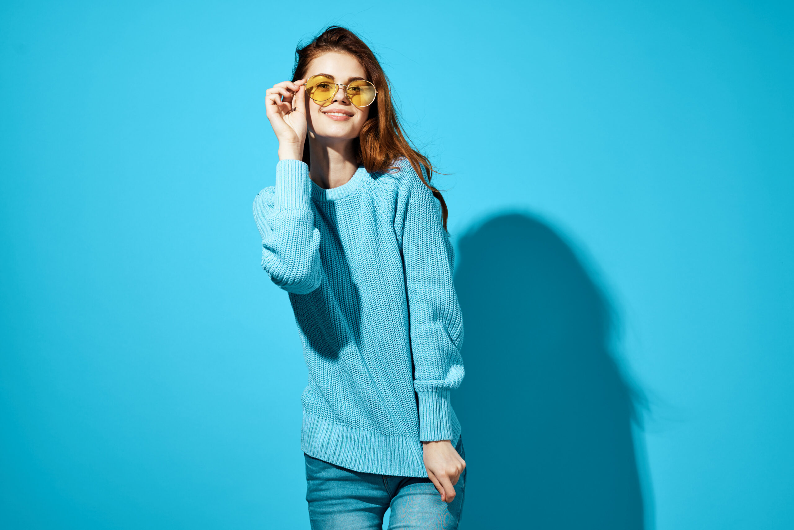 The Perfect Pose For Modelling Sign with a Selfie