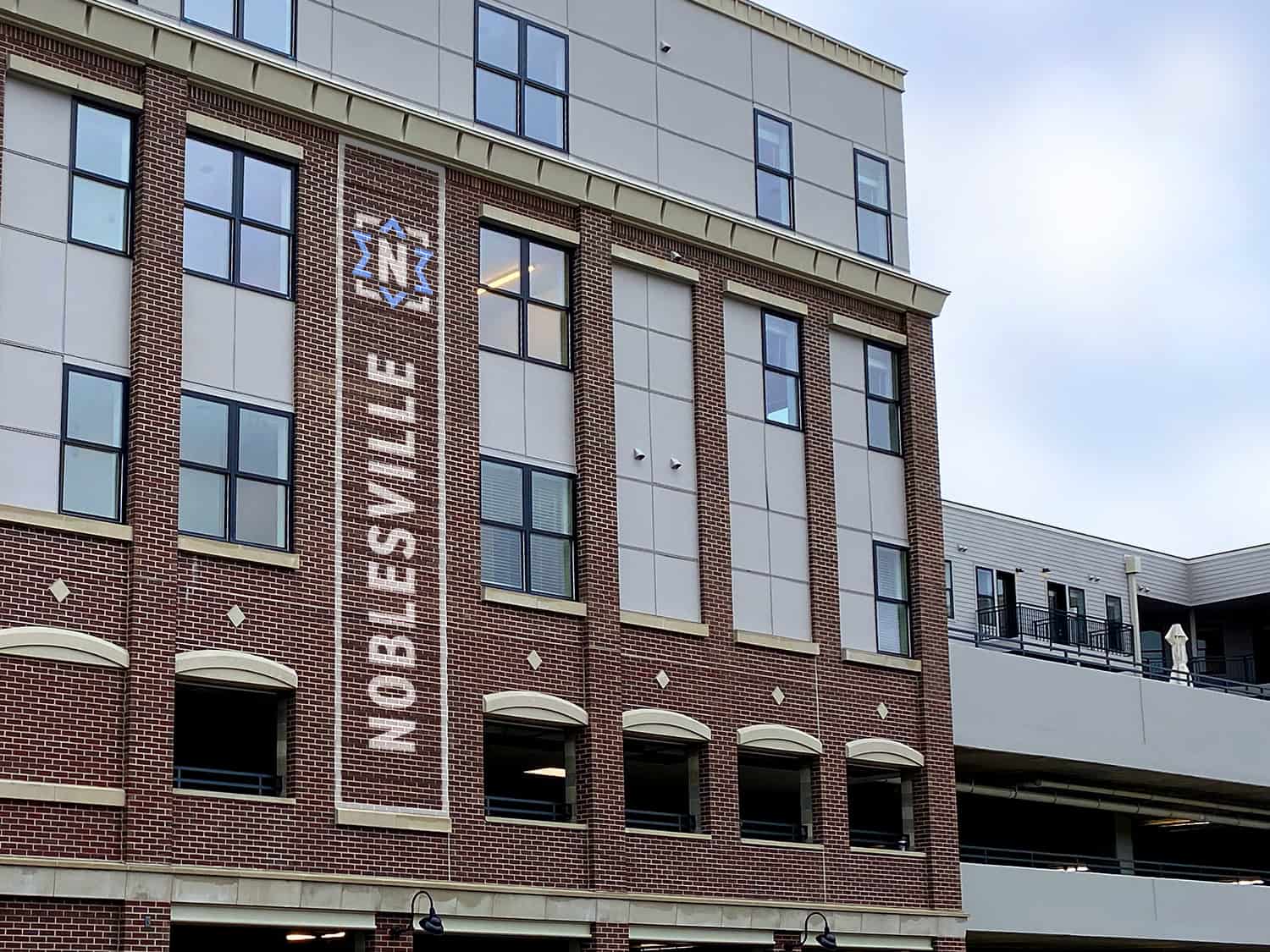 Noblesville/Levinson Garage Signworks