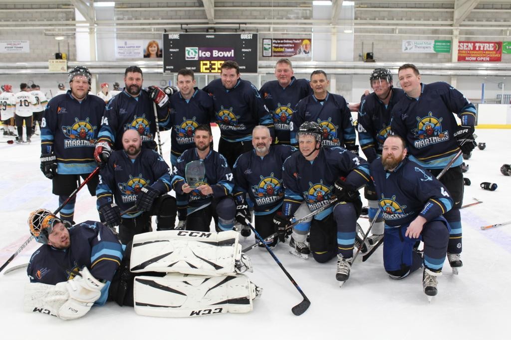 Mariners fend off the Pirates to clinch their first tournament win