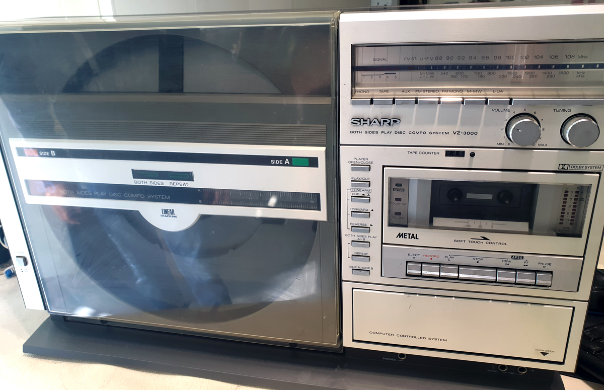 SHARP VZ-3000 - silektiko.gr