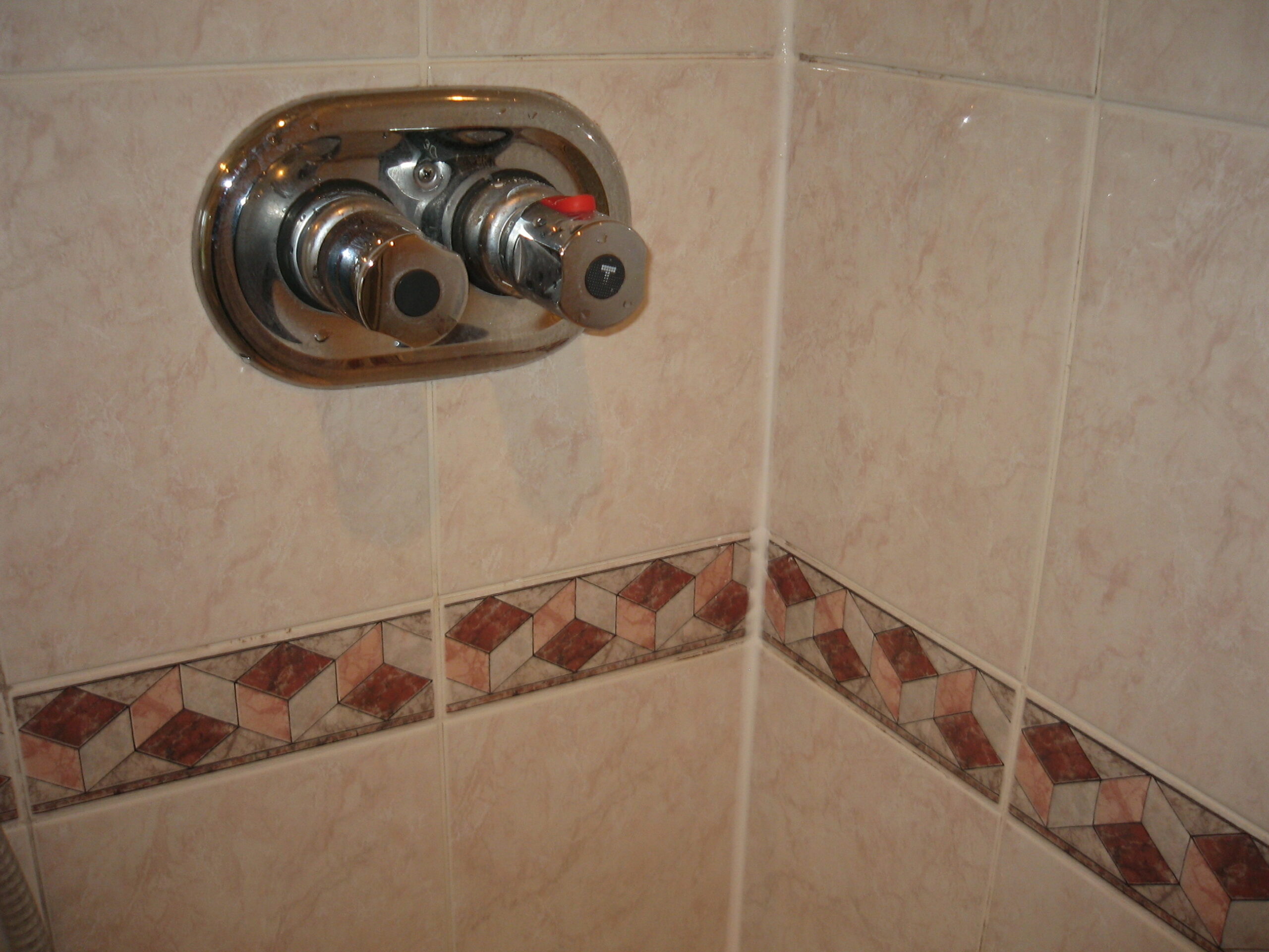 How to Replace Silicone Sealant around Baths and Showers Silicone King