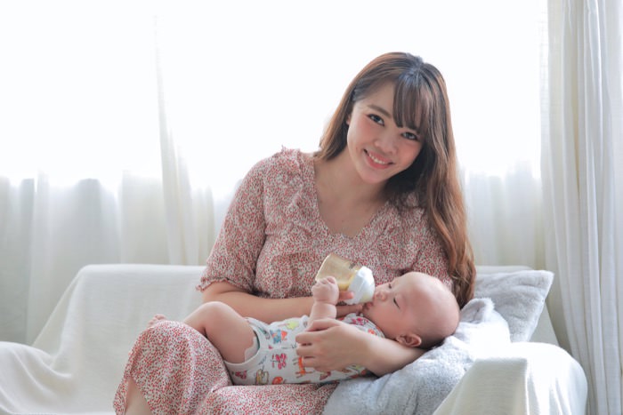 親餵寶寶也買單！奶瓶界的愛馬仕-全家都能用的Hegen「小金奶瓶」