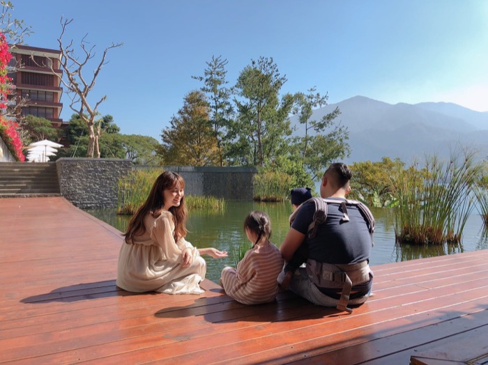 隨身攜帶專屬攝影師！Luvipod(Lollipop LP-TS1 自拍樂第三代)