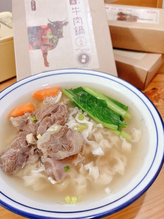 美食 │ 初心亭私房牛肉鍋＆麻辣鴨血