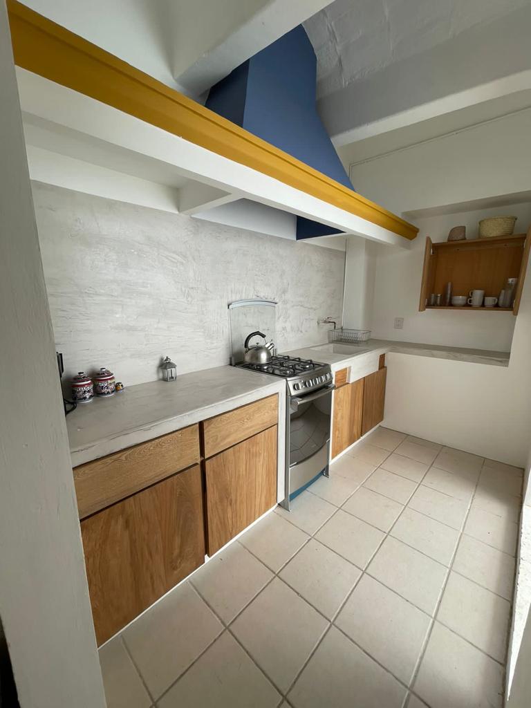 House with nice and homely characteristic for rent in the center of