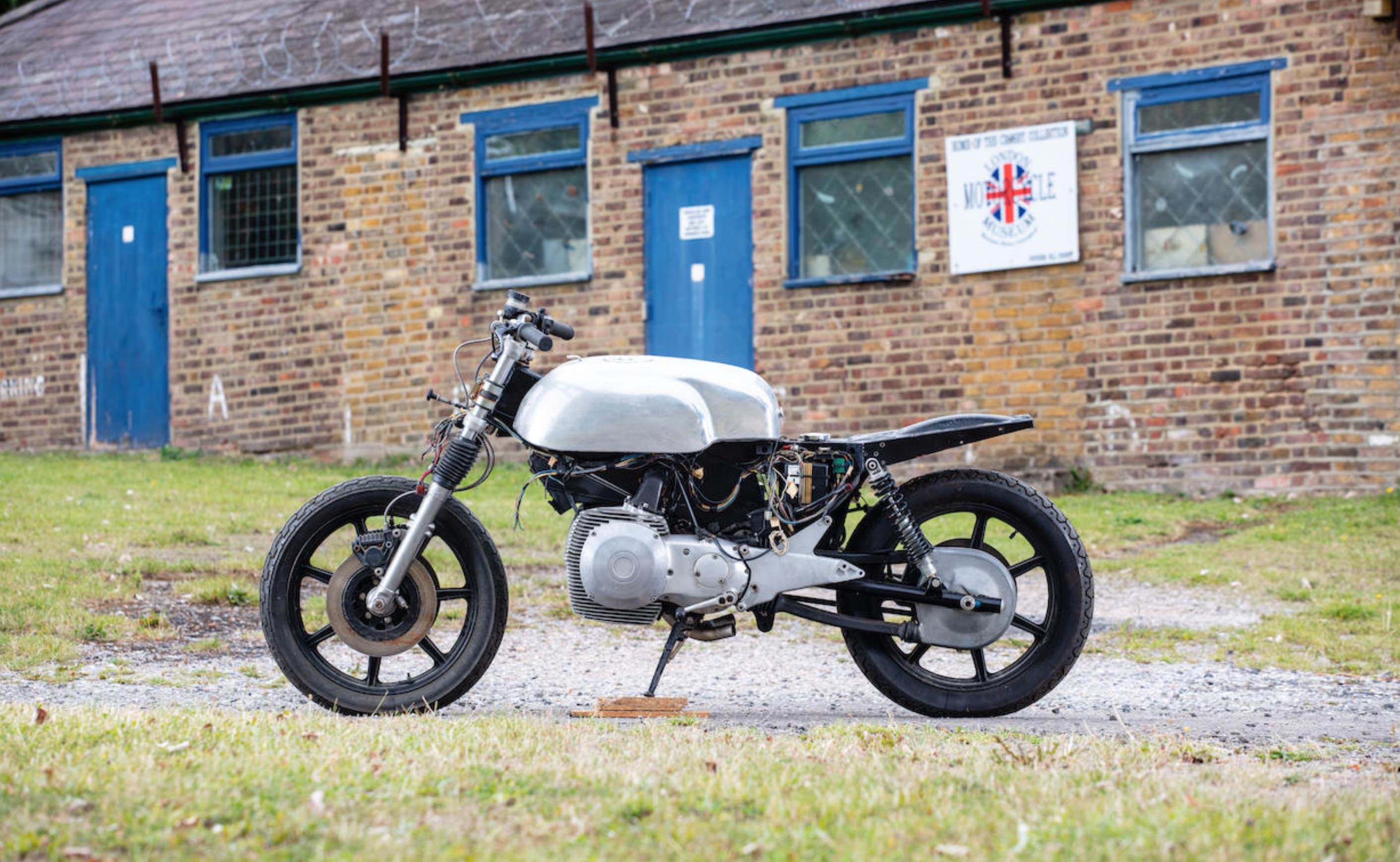 A Very Unusual 1985 Norton Rotary Racing Motorcycle Project £1,000 to