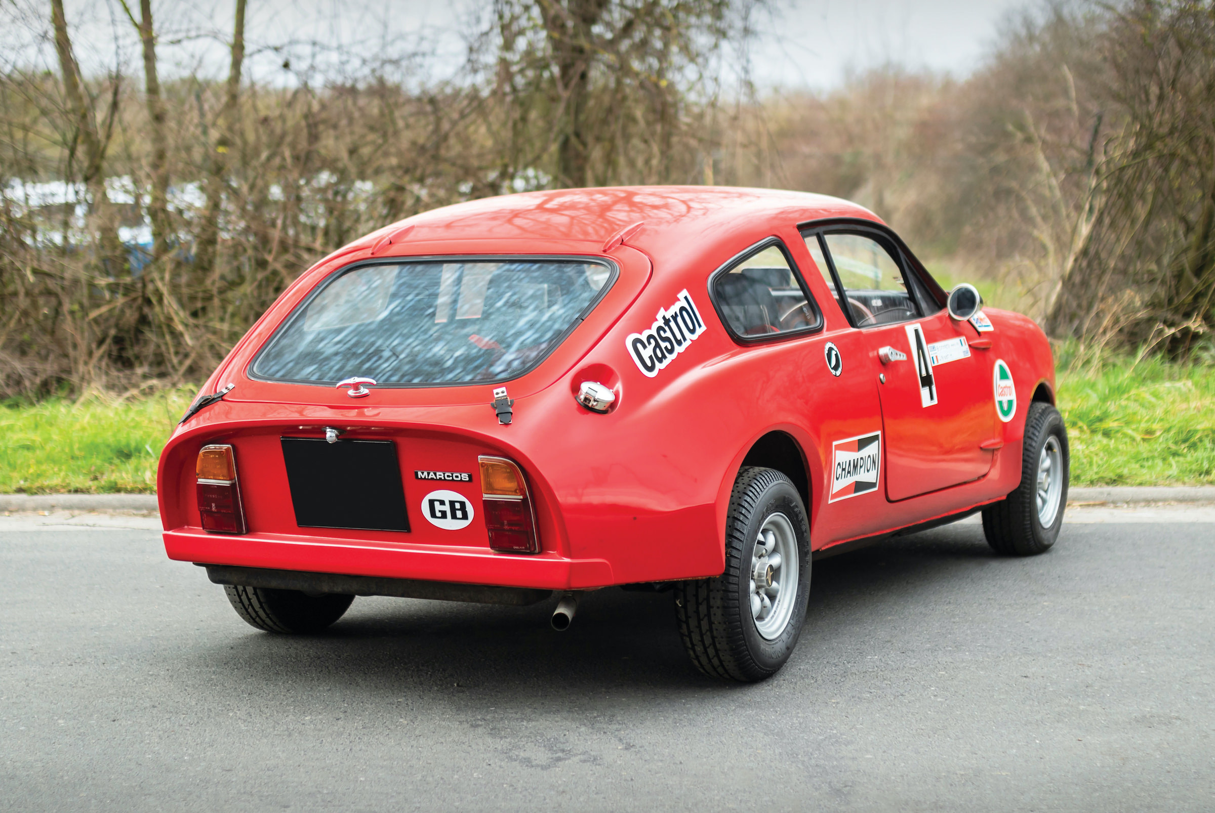 The Unusual Mini Marcos A Fast, Lightweight MiniBased Sports Car