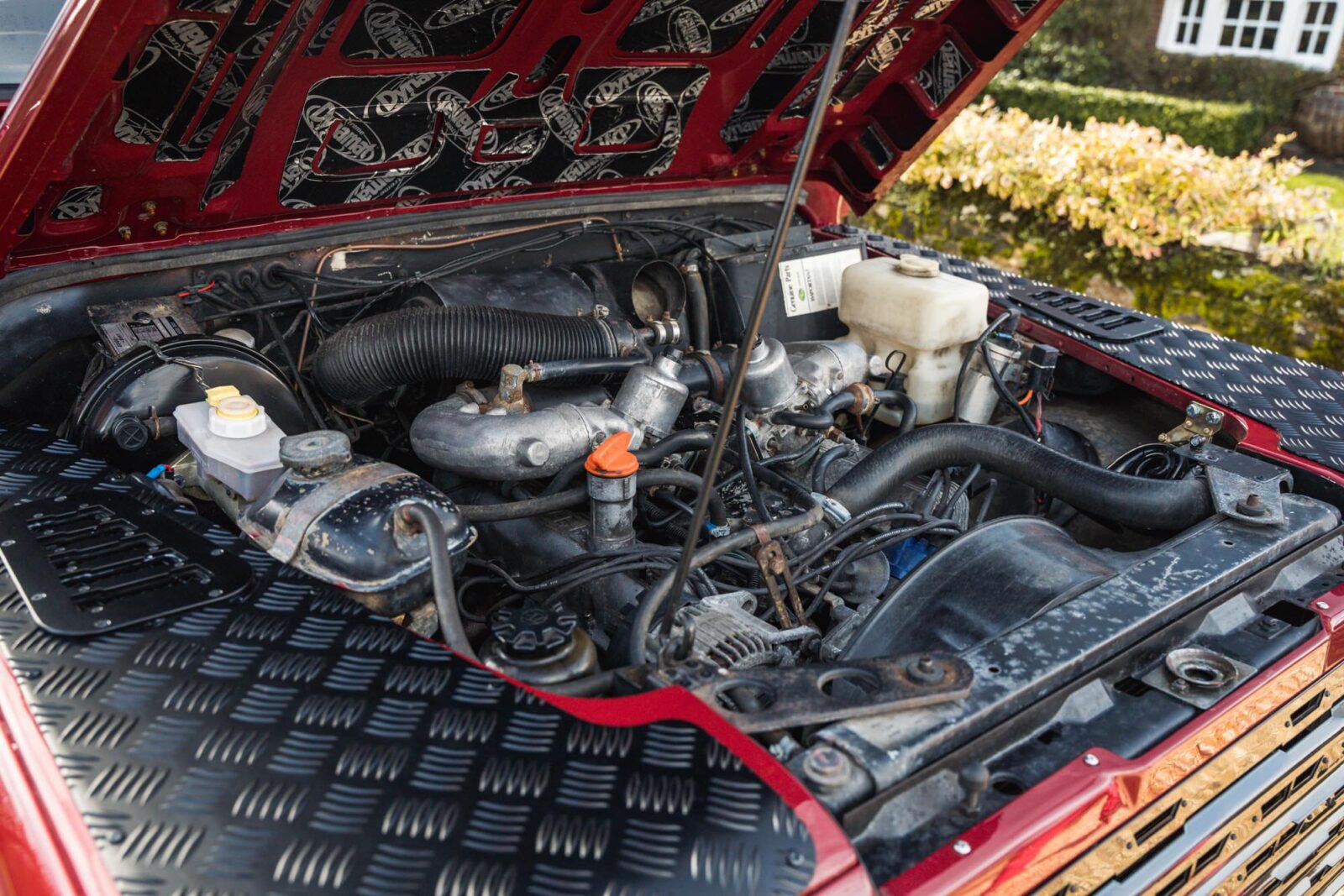 Land Rover Defender V8 The Perfect Defender 90?