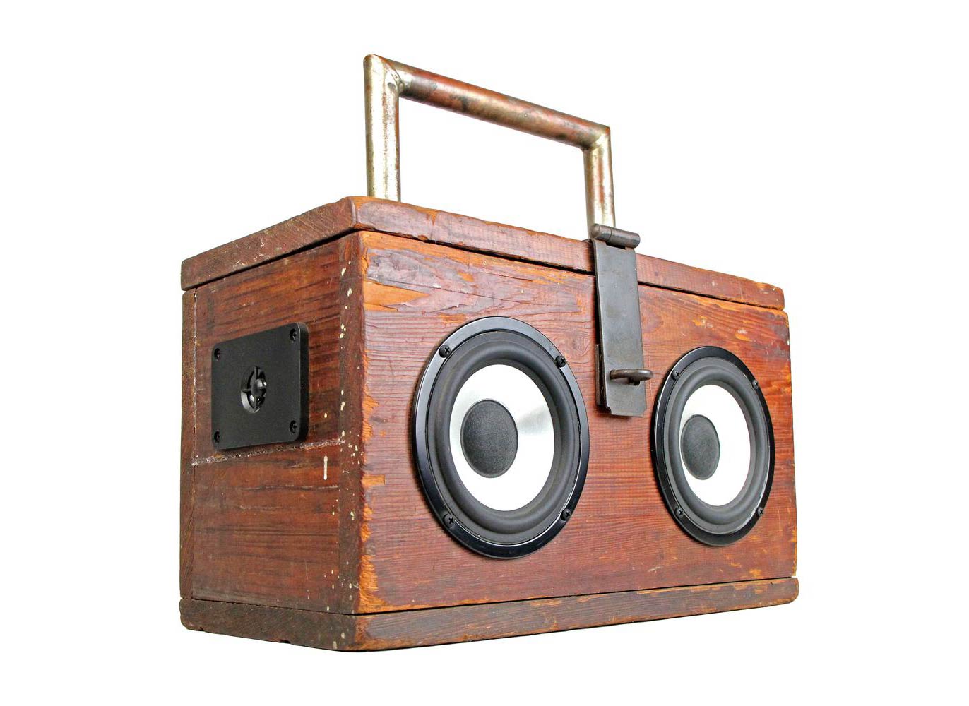 The Lumber Jack – A 100 Watt Portable Retro BoomBox