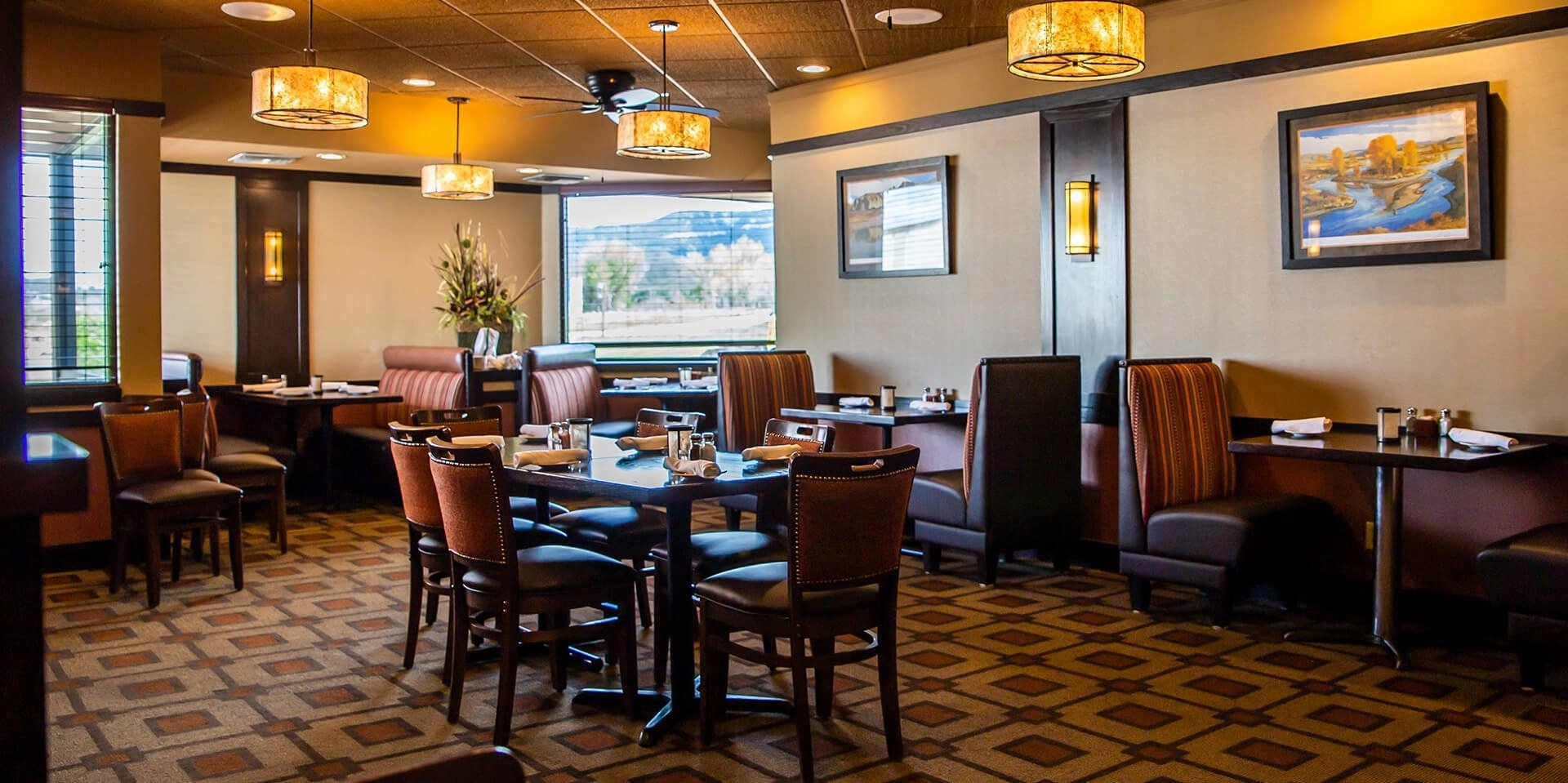 Silver Fox Restaurant & Lounge Serving Casper Since 1980