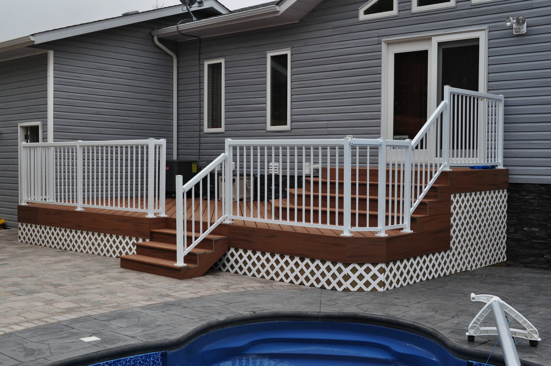 Decks Silverfox Enterprises Deck & Fence Builders in Steinbach