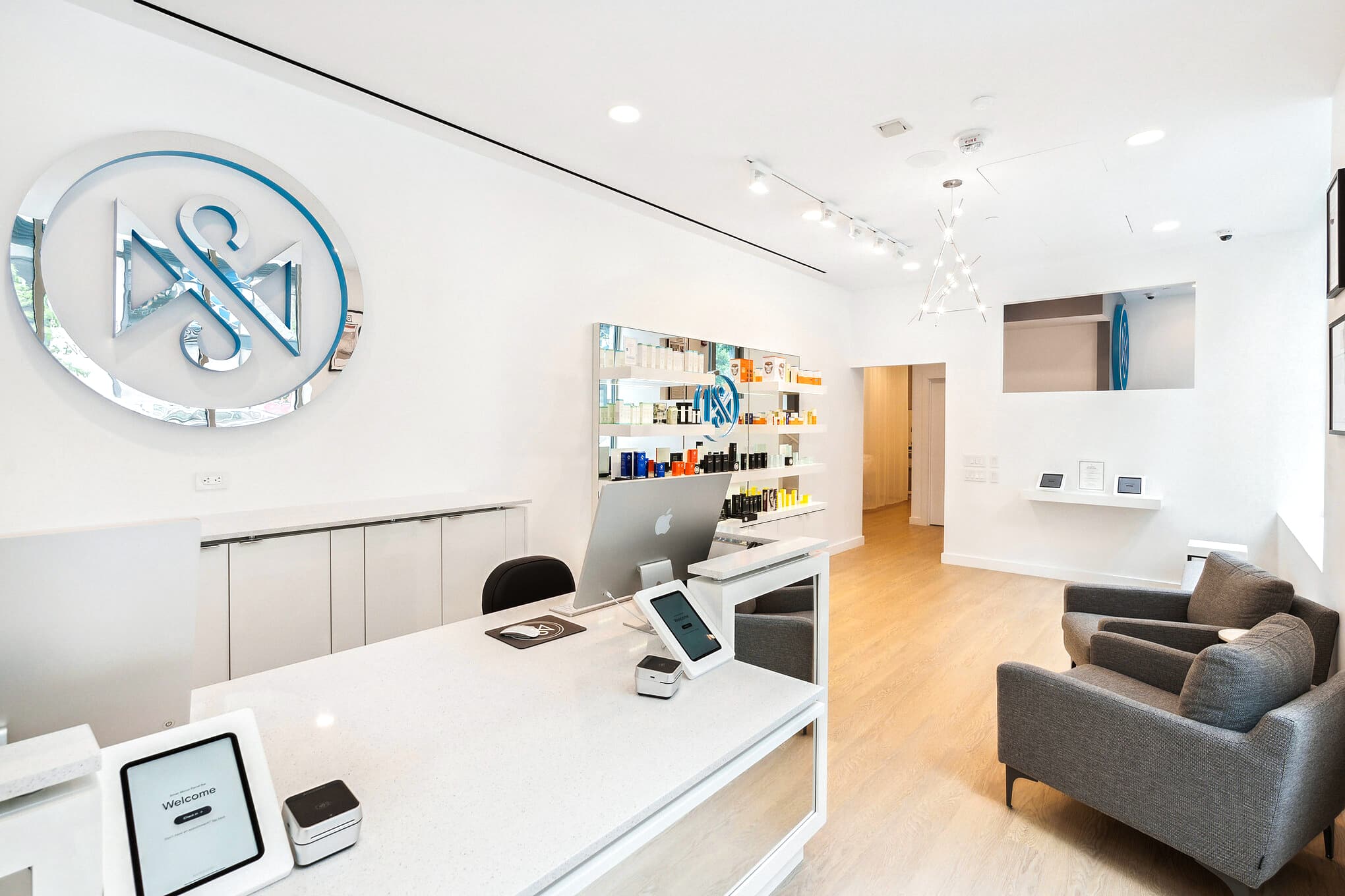 Penn Quarter Facial Treatment Silver Mirror Facial Bar