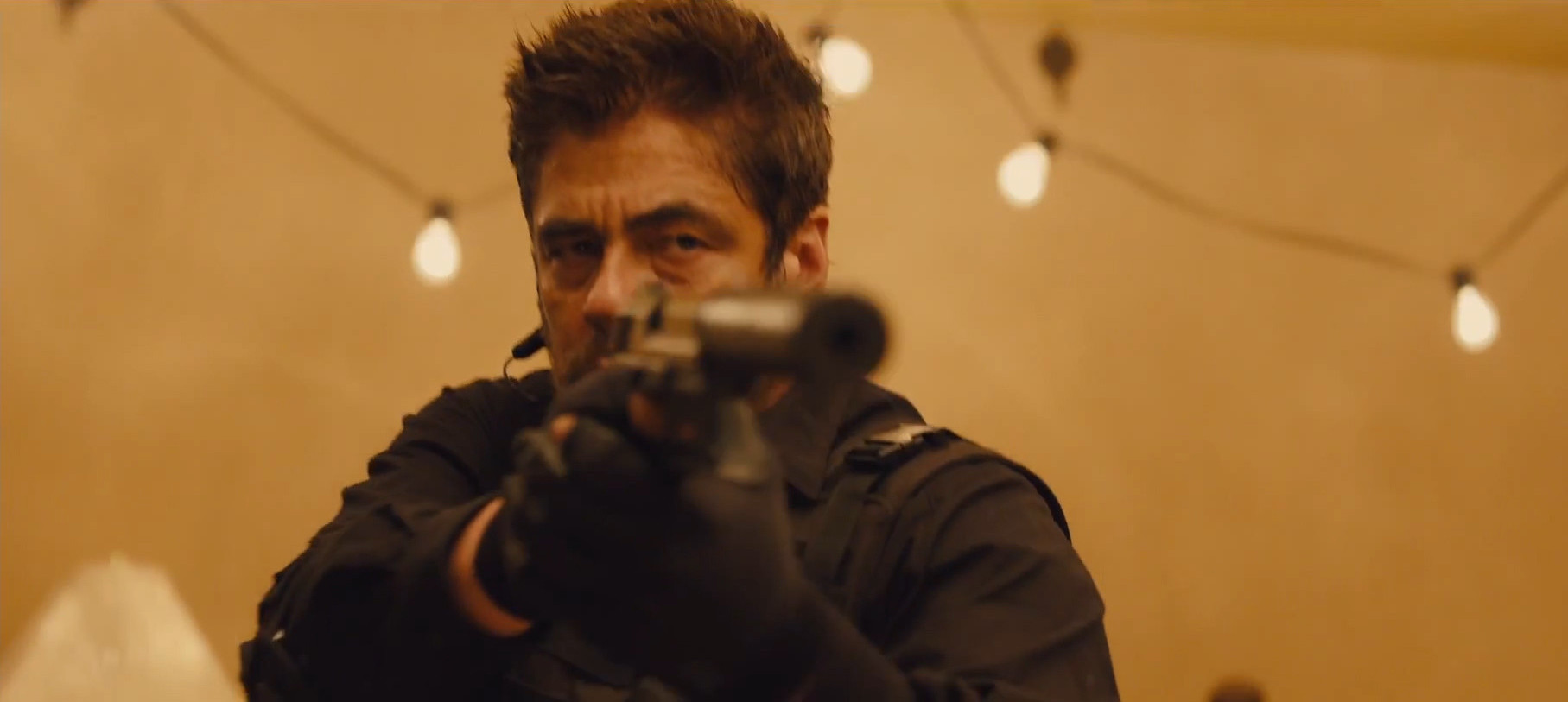 Out in Theaters: 'SICARIO' | Silver Screen Riot