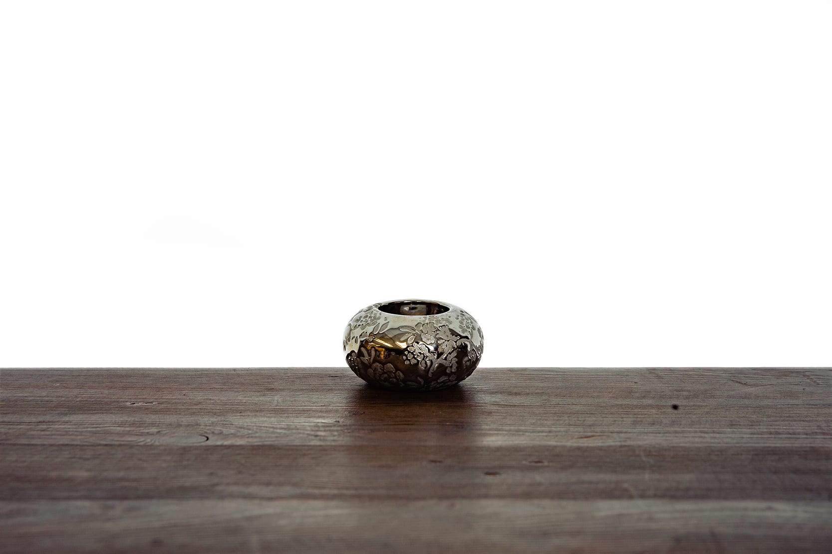 DETAILED SILVER TEA LIGHT CANDLE HOLDER *R10* Silver Star Event Hiring