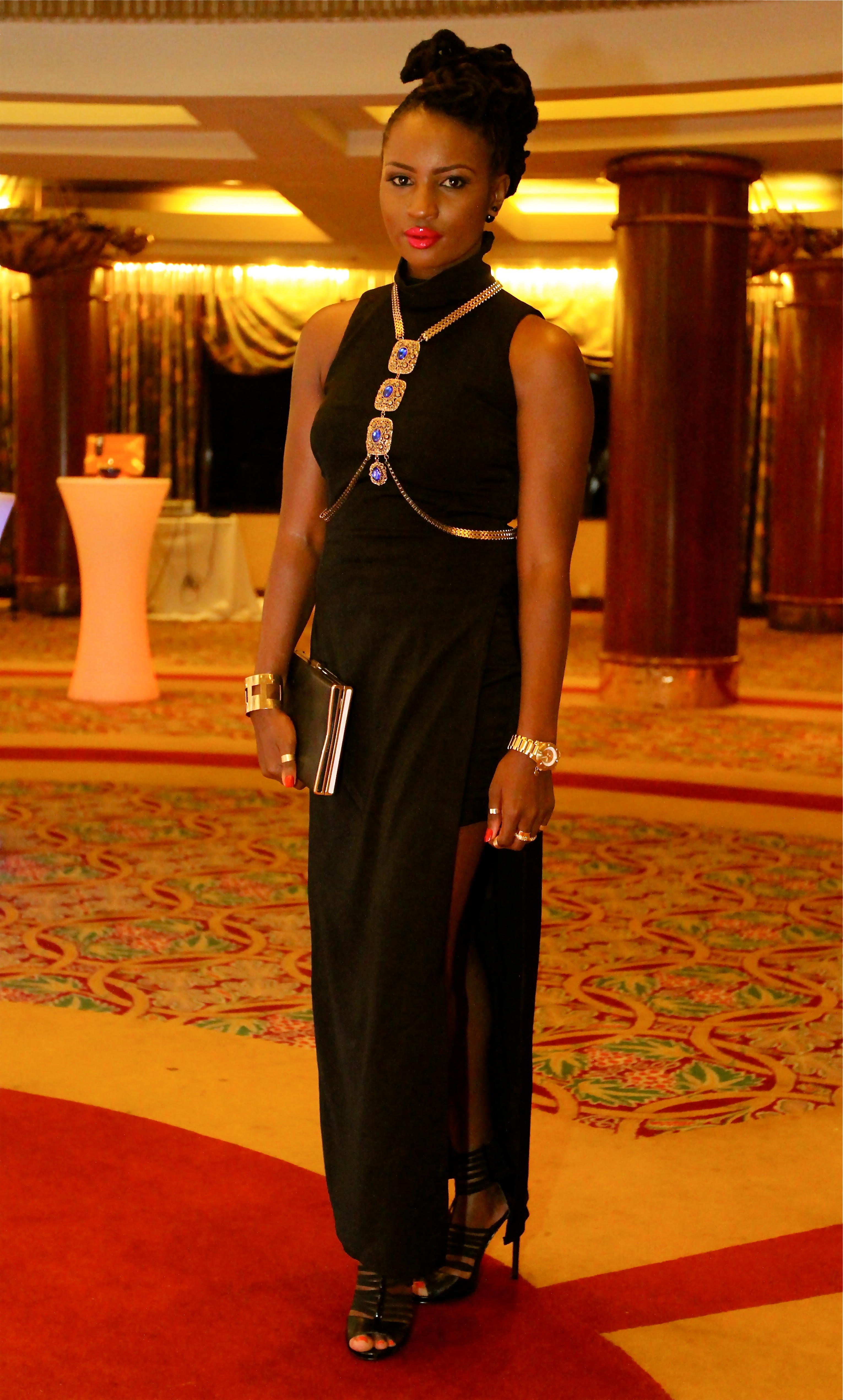 Kenyan Fashion Bloggers Challenge Monochrome Style by Silvia