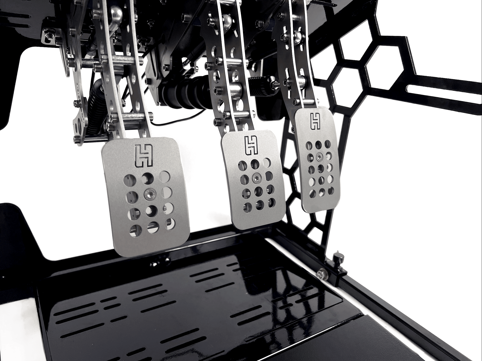 SRX hanging pedal attachment with Heusinkveld Ultimate+ pedals Sim Seats